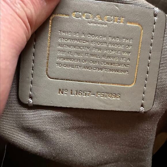 COACH F57210 TYLER Large TOTE IN COLORBLOCK LEATHER EUC Pebble Leather - Picture 3 of 4